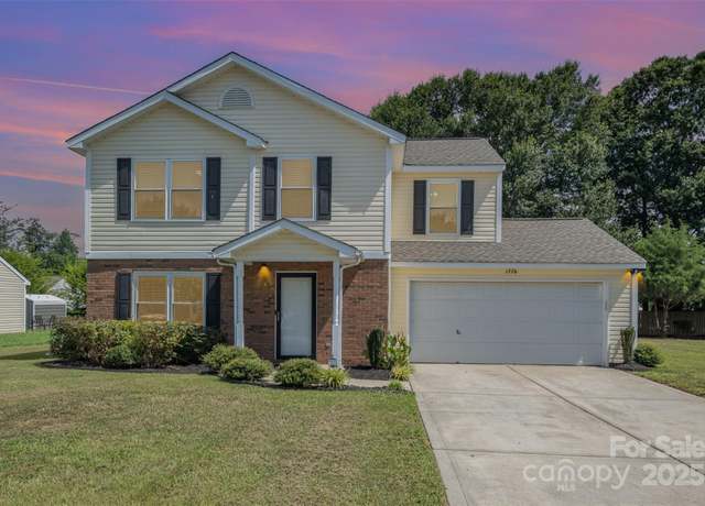 Property at 1776 Rosewell Dr, Rock Hill, SC 29732, 4 beds, 2.5 baths