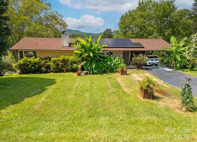 Property at 546 N Country Club Rd, Brevard, NC 28712, 3 beds, 2 baths