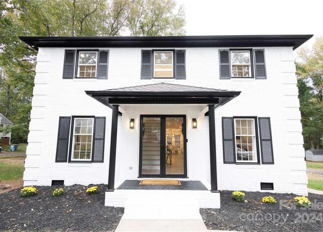 Property at 8946 Glencroft Rd, Mint Hill, NC 28227, 3 beds, 2.5 baths