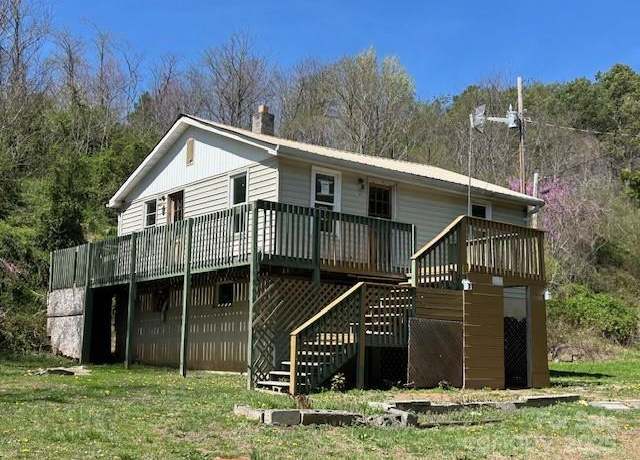 Property at 14 Dry Leaf Rd, Alexander, NC 28701, 2 beds, 1.5 baths