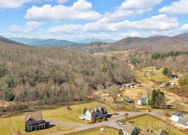 Property at 58 Mandalay Rdg, Canton, NC 28716, 3 beds, 2.5 baths