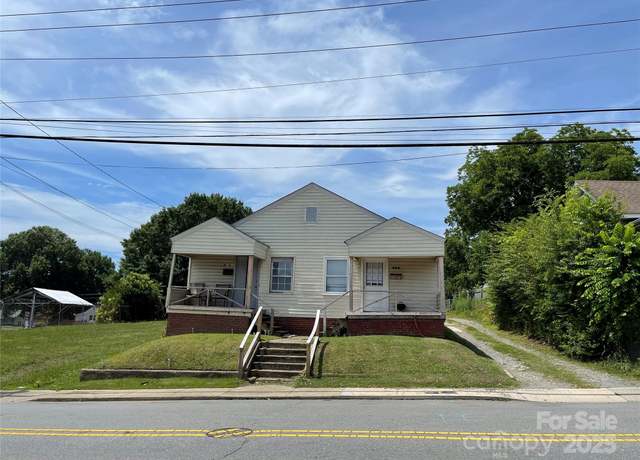Property at 163 Kerr St NW, Concord, NC 28025, 4 beds, 2 baths