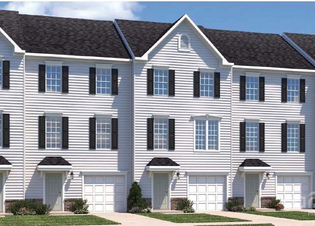 Property at 2342 Nadine Ln, Charlotte, NC 28216, 3 beds, 2.5 baths