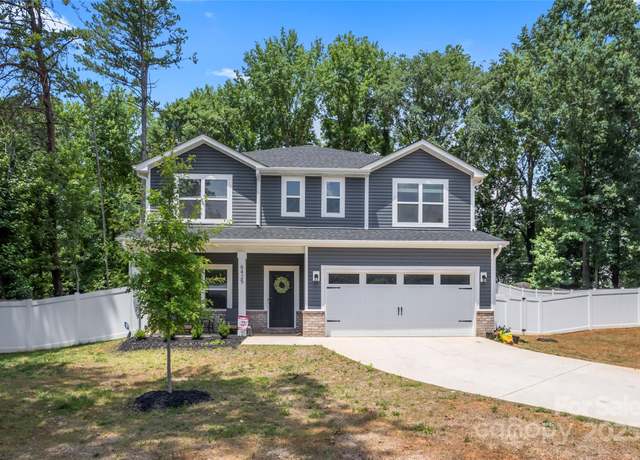 Property at 6425 Pamela St, Huntersville, NC 28078, 5 beds, 3.5 baths