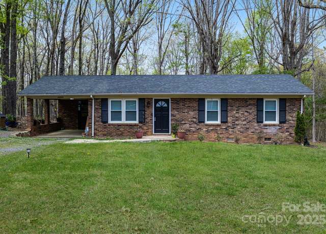 Property at 28149 Eds Ave, Albemarle, NC 28001, 3 beds, 1 bath