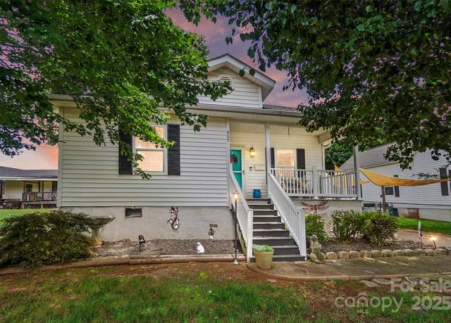 Property at 805 Caldwell St, Belmont, NC 28012, 4 beds, 1.5 baths