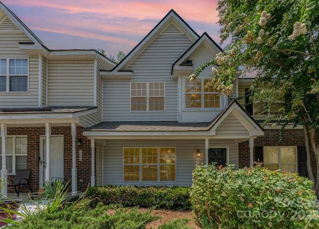 Property at 7504 Petrea Ln, Charlotte, NC 28227, 3 beds, 2.5 baths