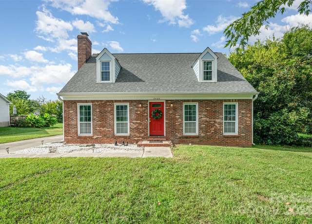 Property at 2424 Castlecomer Dr, Charlotte, NC 28262, 3 beds, 2 baths