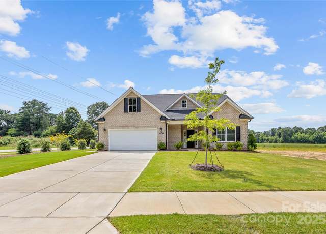 Property at 1005 Piper Meadows Dr #1, Waxhaw, NC 28173, 4 beds, 3 baths