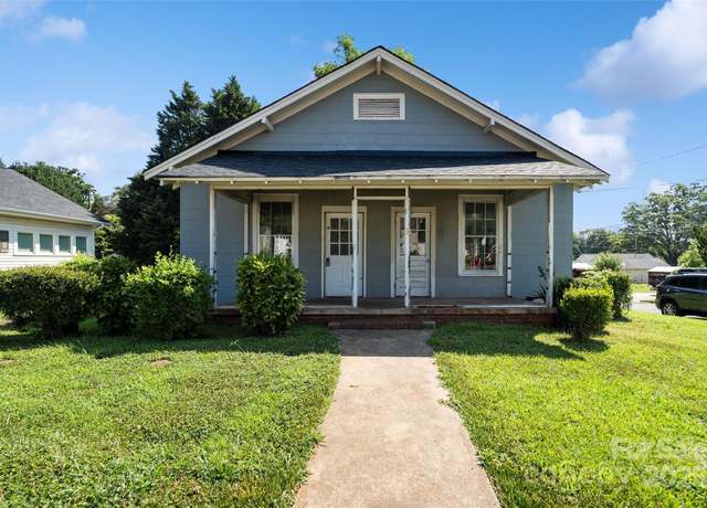 Property at 404 Community St, Rock Hill, SC 29730, 2 beds, 1 bath