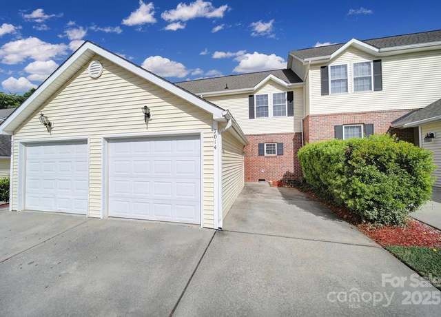 Property at 7014 Elm Hill Ct, Charlotte, NC 28217, 2 beds, 2.5 baths
