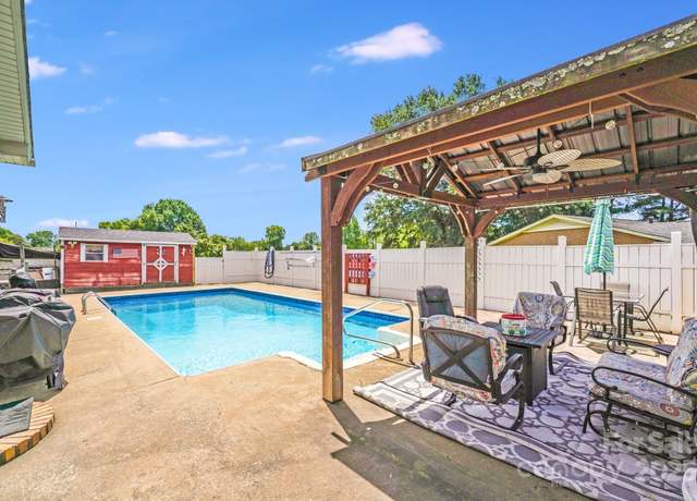 Property at 1204 N 12th St, Bessemer City, NC 28016, 3 beds, 2 baths