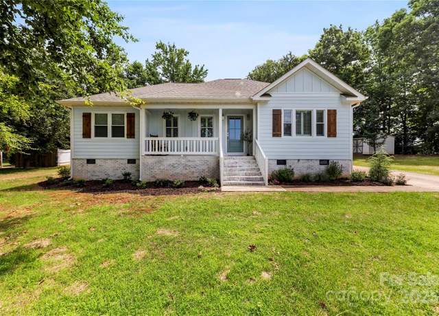 Property at 8438 Henry Harris Rd, Fort Mill, SC 29707, 3 beds, 2 baths