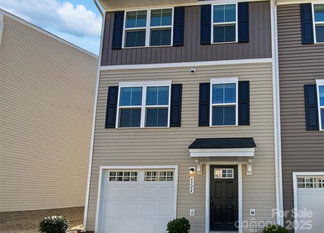 Property at 6324 Cutwater Cir, Charlotte, NC 28269, 3 beds, 2.5 baths