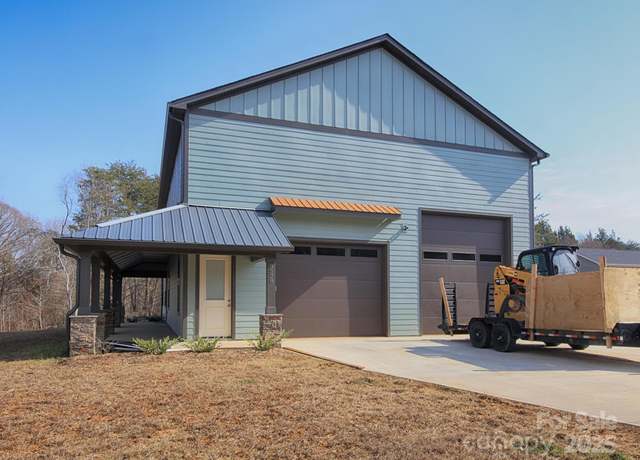 Property at 3528 Thunder Rd, Maiden, NC 28650, 3 beds, 3 baths