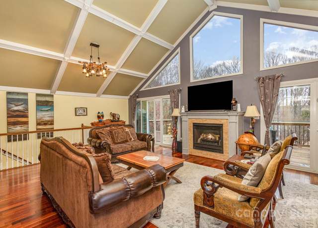 Property at 108 Outside Loop Ln, Mooresville, NC 28117, 3 beds, 3 baths