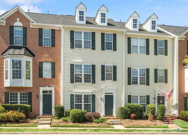 Property at 11846 Chelton Ridge Ln, Charlotte, NC 28277, 2 beds, 3 baths