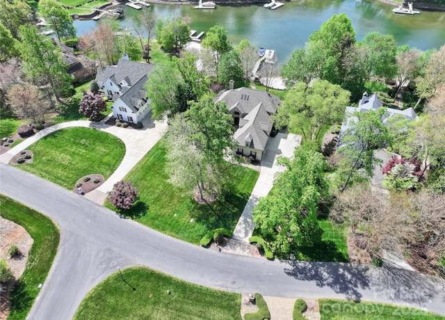 Property at 19040 Mary Ardrey Cir, Cornelius, NC 28031, 5 beds, 6 baths