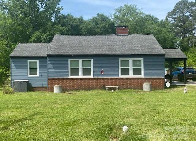 Property at 1658 Hillcrest Ave, Lancaster, SC 29720, 3 beds, 1 bath