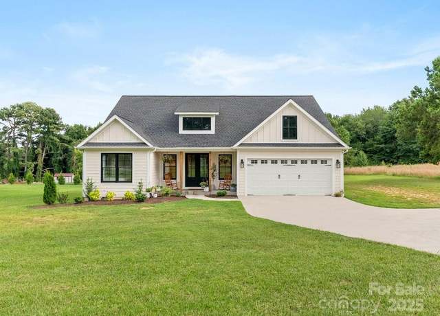 Property at 261 Ferree Rd, Campobello, SC 29322, 3 beds, 2 baths