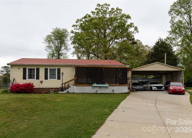 Property at 115 Setter Ct, Statesville, NC 28625, 3 beds, 2 baths