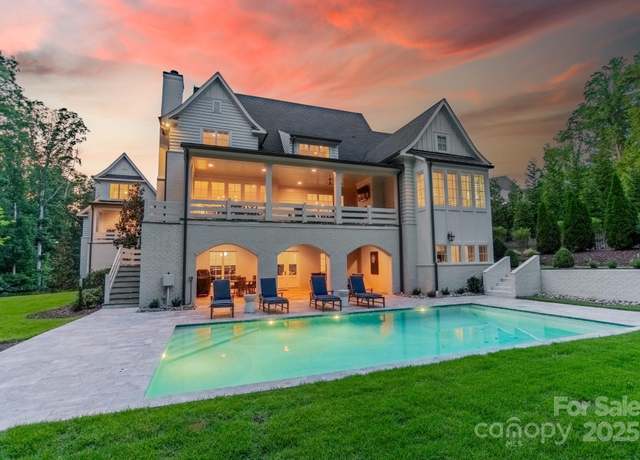 Property at 431 Bramble Way, Fort Mill, SC 29708, 6 beds, 6.5 baths
