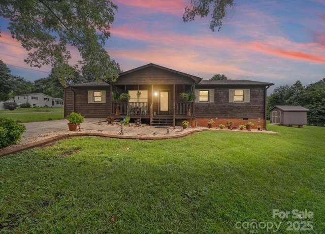 Property at 3510 Flint Dr, Statesville, NC 28677, 3 beds, 1.5 baths