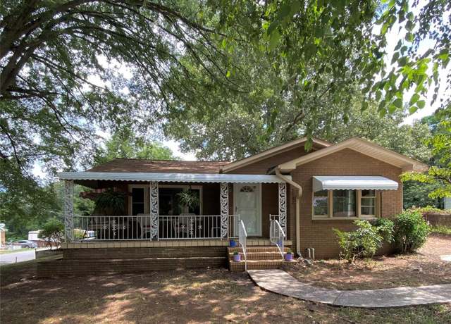 Property at 3702 Crawford St, Gastonia, NC 28052, 3 beds, 1 bath