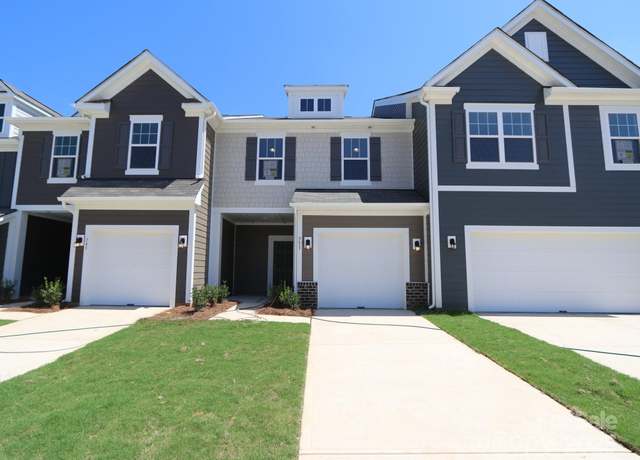 Property at 751 Lock Haven Dr NW, Concord, NC 28027, 3 beds, 2.5 baths