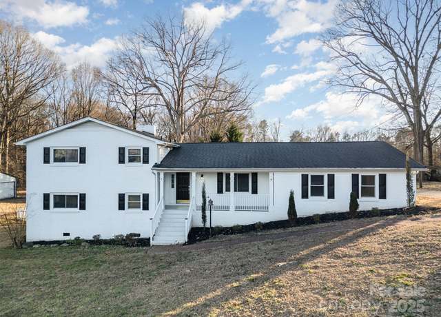 Property at 155 Mcadam Ln, Mooresville, NC 28117, 4 beds, 2.5 baths