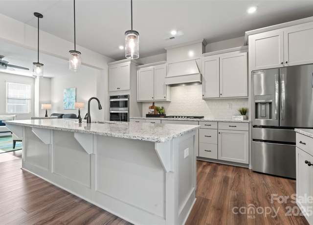 Property at 1645 Unison Dr, Charlotte, NC 28262, 4 beds, 3.5 baths