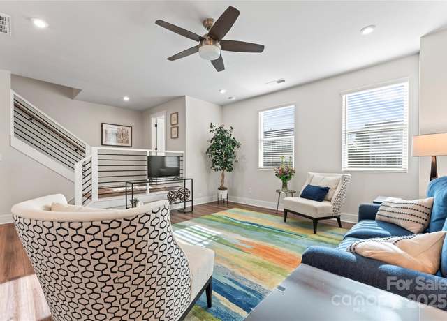 Property at 1645 Unison Dr, Charlotte, NC 28262, 4 beds, 3.5 baths