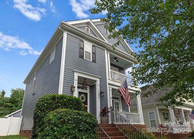 Property at 14034 Holly Springs Dr, Huntersville, NC 28078, 3 beds, 2.5 baths