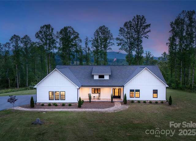 Property at 467 Dale Rd, Spruce Pine, NC 28777, 3 beds, 2.5 baths