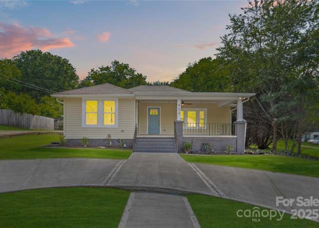 Property at 933 Old Charlotte Rd, Concord, NC 28027, 3 beds, 2 baths