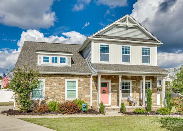 Property at 2222 Smoltz Dr, Rock Hill, SC 29730, 4 beds, 2.5 baths