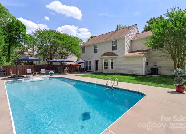 Property at 101 Canopy Ct, Mooresville, NC 28115, 4 beds, 2.5 baths
