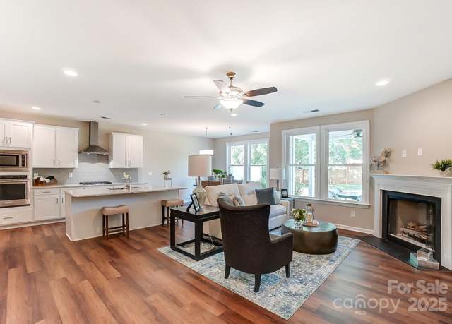 Property at 10408 Audubon Ridge Dr, Cornelius, NC 28031, 3 beds, 2.5 baths