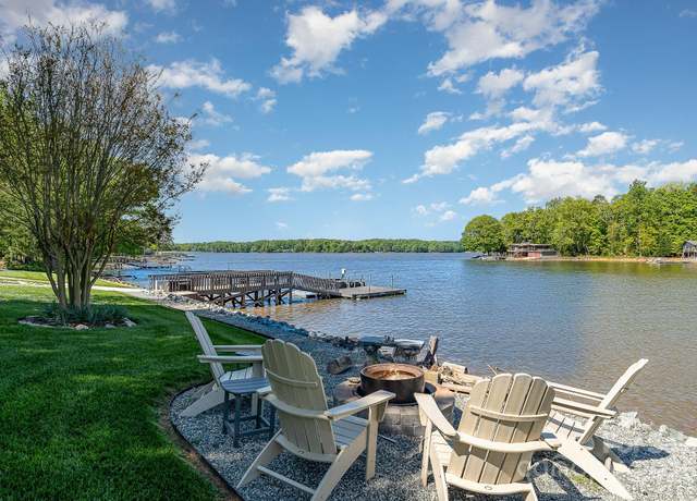 Property at 1851 Waterford Pointe Rd #38, Lexington, NC 27292, 3 beds, 2.5 baths