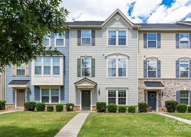 Property at 4038 Zilker Park Dr, Charlotte, NC 28217, 3 beds, 2.5 baths