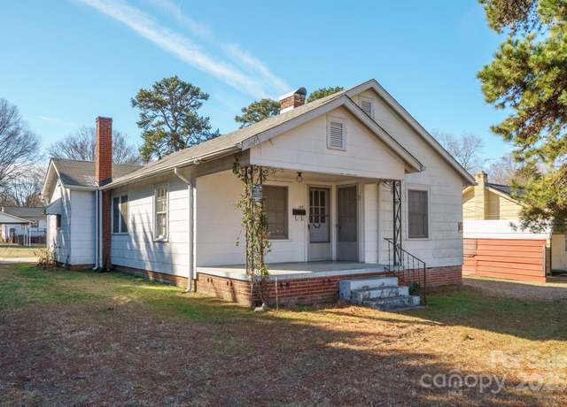 Property at 105 W 21st St, Kannapolis, NC 28081, 3 beds, 1 bath