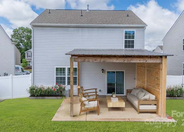 Property at 316 Gaines Rd, Clover, SC 29710, 4 beds, 2.5 baths