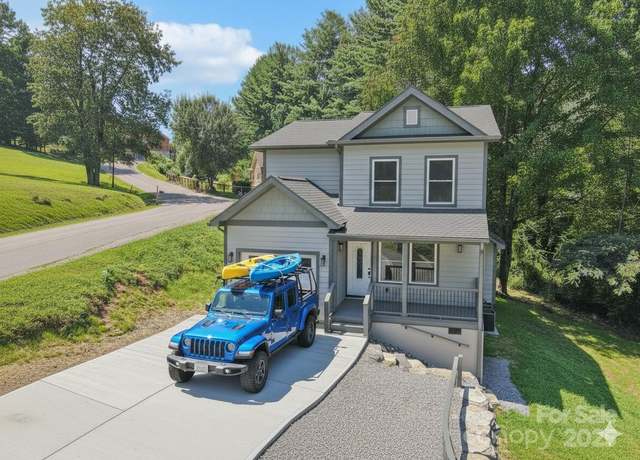 Property at 12 Whipoorwill Way, Waynesville, NC 28786, 4 beds, 2.5 baths