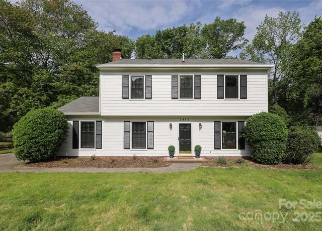 Property at 2413 Bergen Ct, Charlotte, NC 28210, 4 beds, 2.5 baths