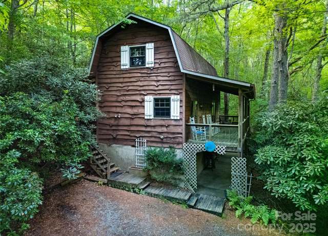 Property at 1152 Soquili Dr, Brevard, NC 28712, 3 beds, 2 baths