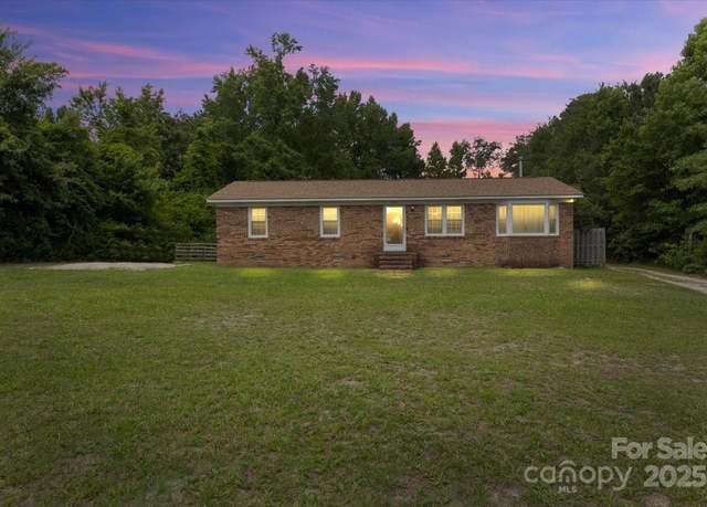 Property at 6803 Murrayville Rd, Wilmington, NC 28411, 3 beds, 1 bath