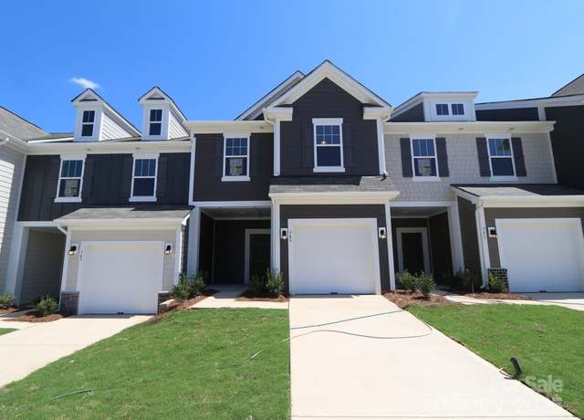 Property at 749 Lockhaven Dr NW, Concord, NC 28027, 3 beds, 2.5 baths