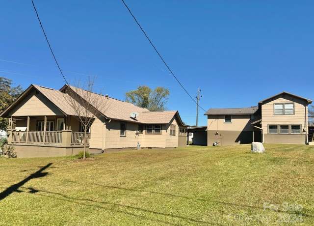 Property at 565 Neely Rd, Brevard, NC 28712, 5 beds, 3 baths