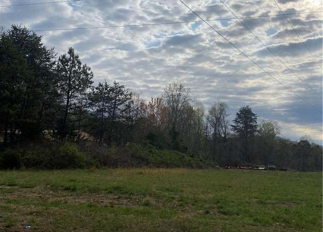 Property at 187 Mccrary Rd, Mooresville, NC 28117, 2 beds, 1 bath