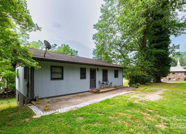 Property at 57 Gribble Rd, Franklin, NC 28734, 3 beds, 1.5 baths